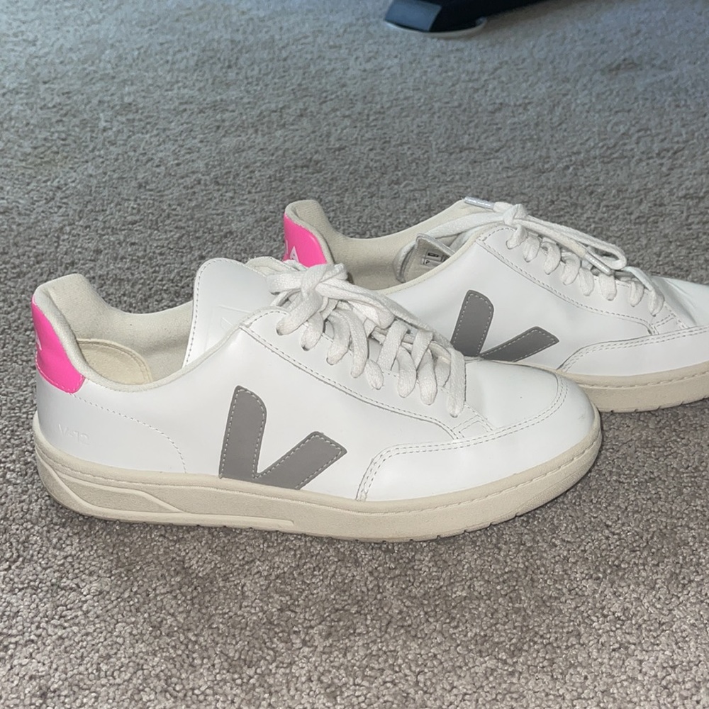 Vejas Sneakers